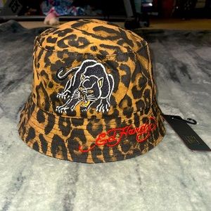 NWT ED HARDY BUCKET HAT
